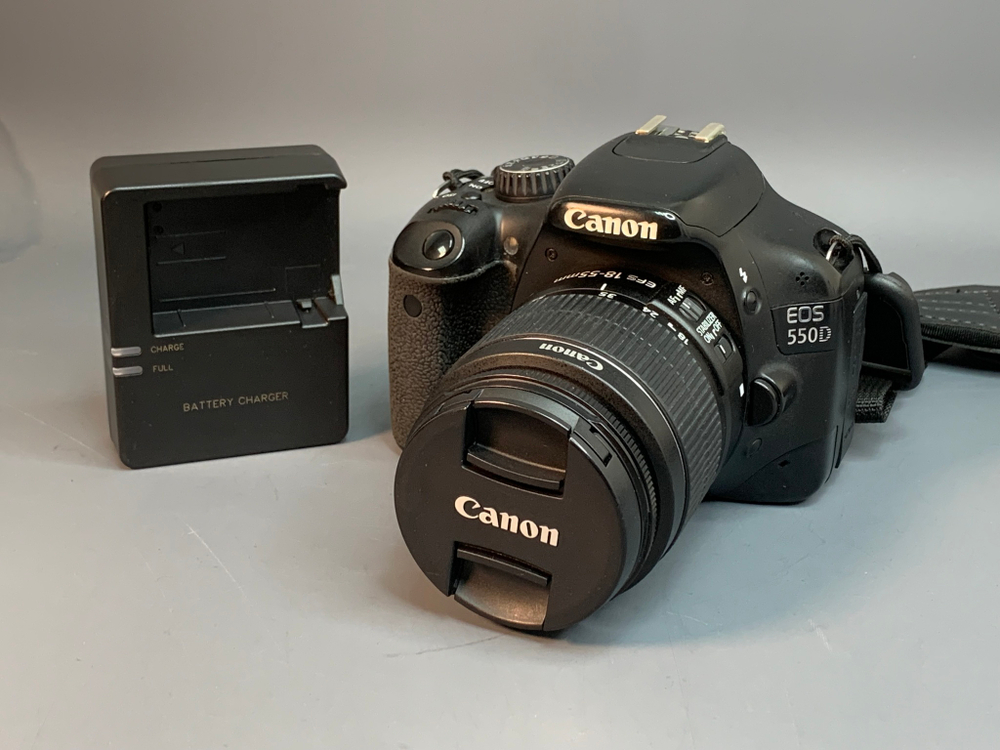 Canon EOS 550D Kit 18-55mm 42.997 Кадров