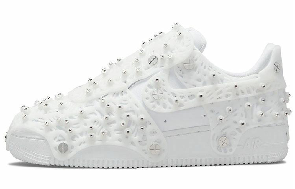 Кроссовки Swarovski X Nike Air Force 1 Lxx (Женская размерная сетка)