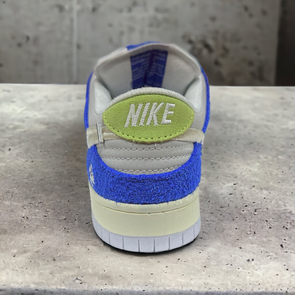 Nike SB Dunk Low • Fly Streetwear