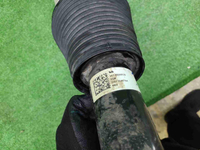 Стойка пневматическая правая Lixiang L9 (22-нв)