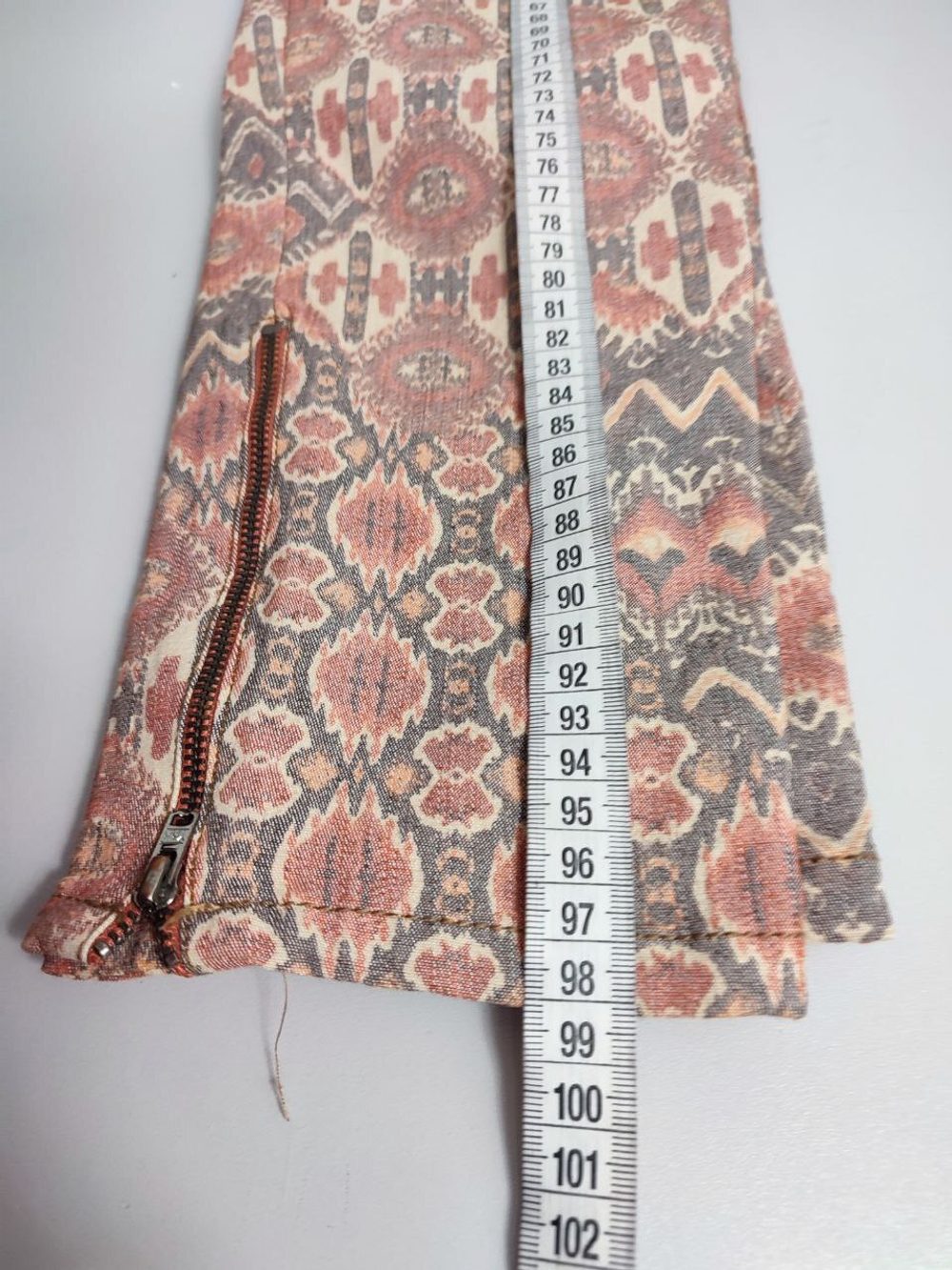 Брюки Pull&Bear с принтом 42 размер