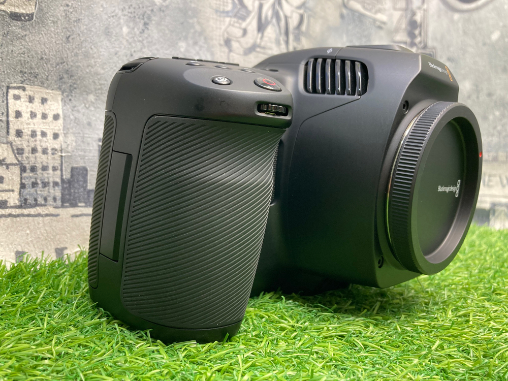 BlackMagic Design Pocket Cinema Camera 6K Pro