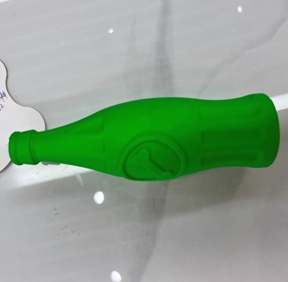 Игрушка TPR для средних и крупных пород собак «Бутылочка», цвет зеленый, 17*4,7см