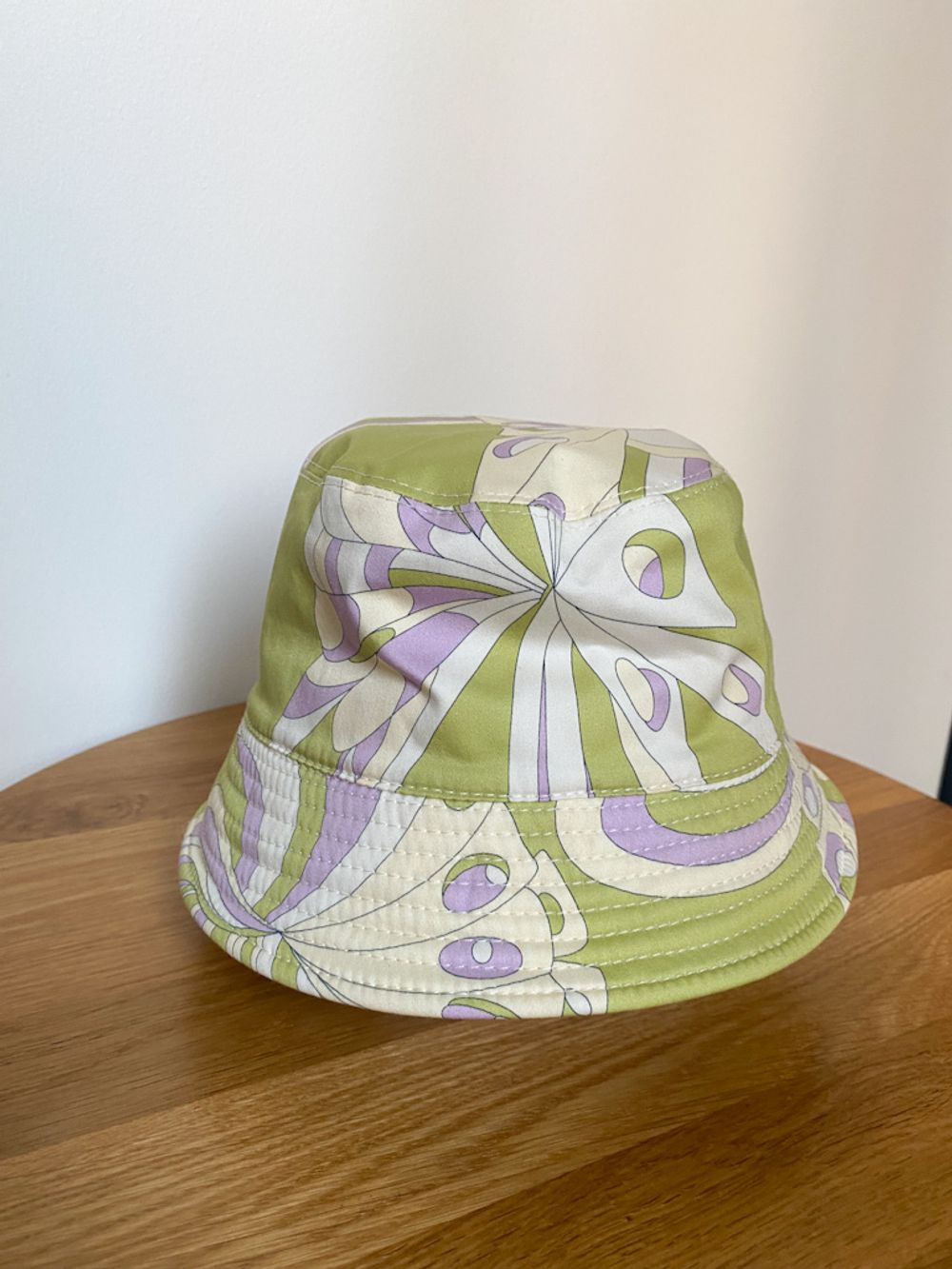 Новая хлопковая панама Emilio Pucci, 104