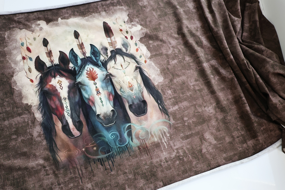 ЛОШАДКИ ИНДЕЙЦЫ - Кулирка с лайкрой, компакт пенье (ДЖ66 Маша) (к2 высота 65см, обрезан сверху)