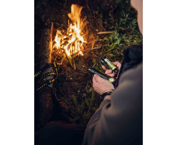 Мультифонарь Armytek Wizard C2 Pro Max Magnet USB теплый свет