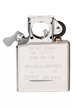 Подарочный набор: зажигалка Black Ice® и вставной блок для трубок ZIPPO 29789