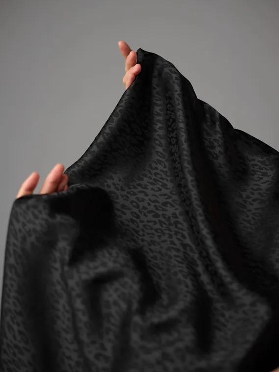 Ткань шелк Армани Жаккард, арт.1885, дизайн "лео", черный 170