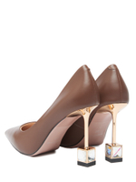 Женские кожаные коричневые туфли с авторским квадратным каблуком