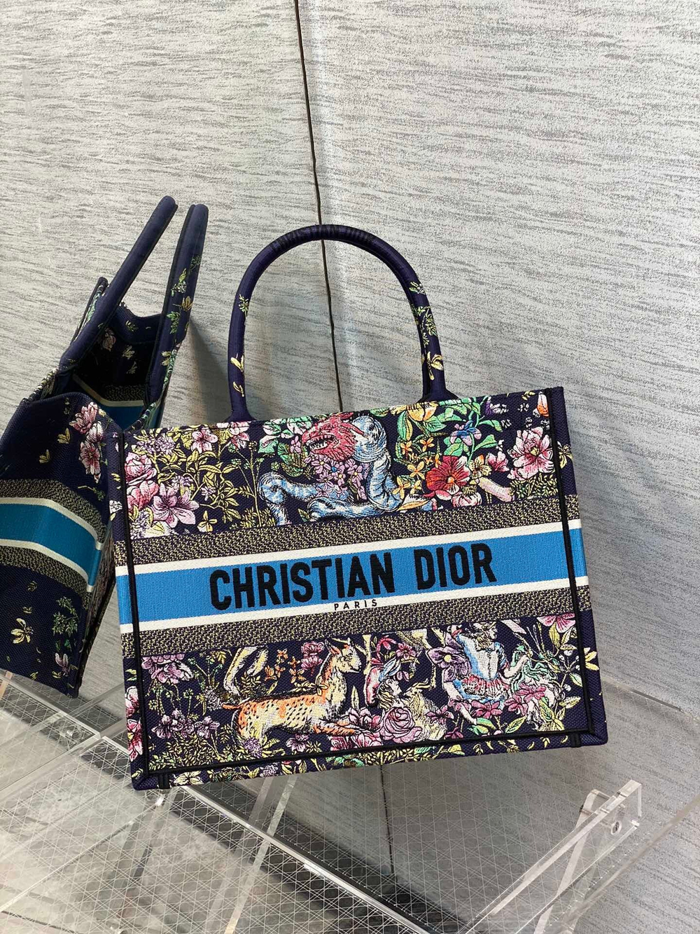 Christian Dior Book Tote 36 cm