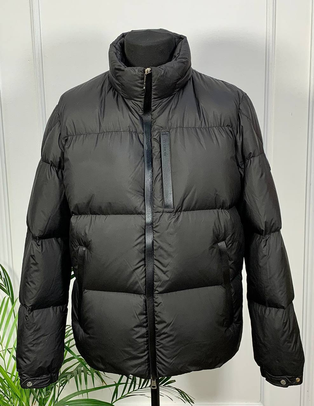 Пуховик Moncler