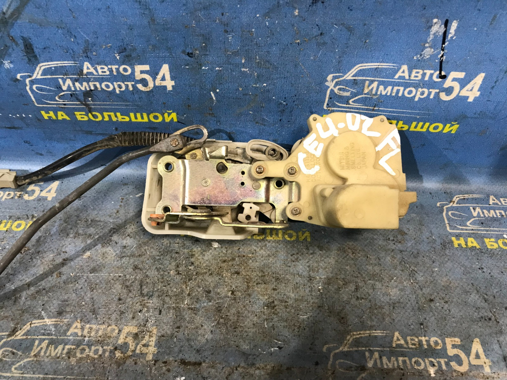 Замок двери передней левой Honda RAFAGA 1995