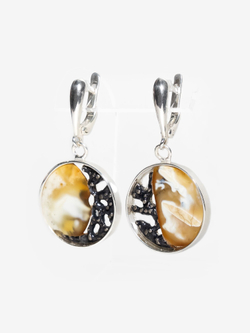 Уникальные серебряные серьги с цельным пейзажным янтарем, серебро 925 пробы