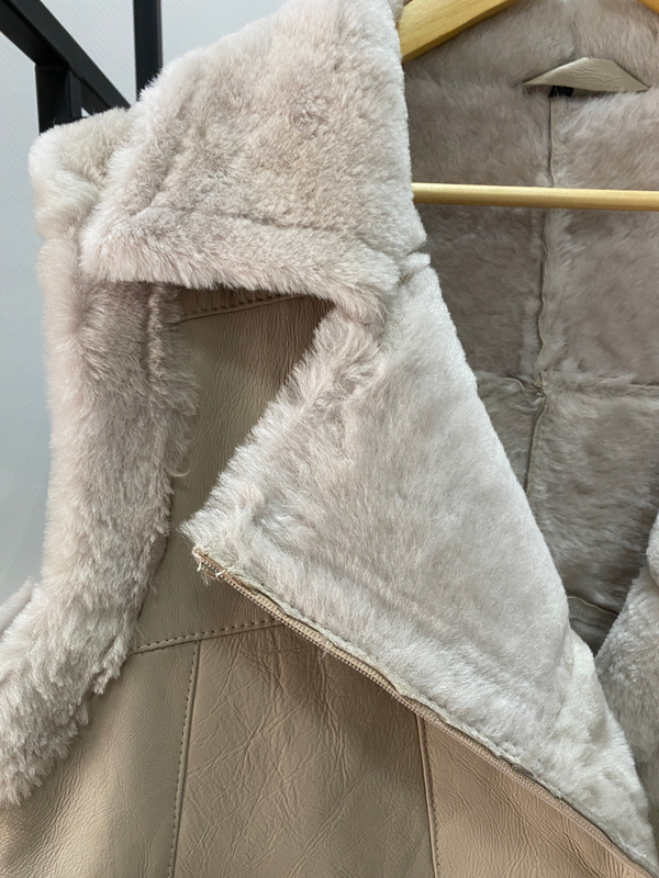 Жилет из натуральной овчины. Косуха, 62-64 Размер