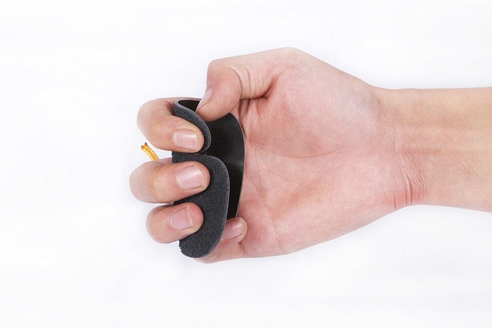 Напальчник профессиональный для лука Sanlida X7 finger tab