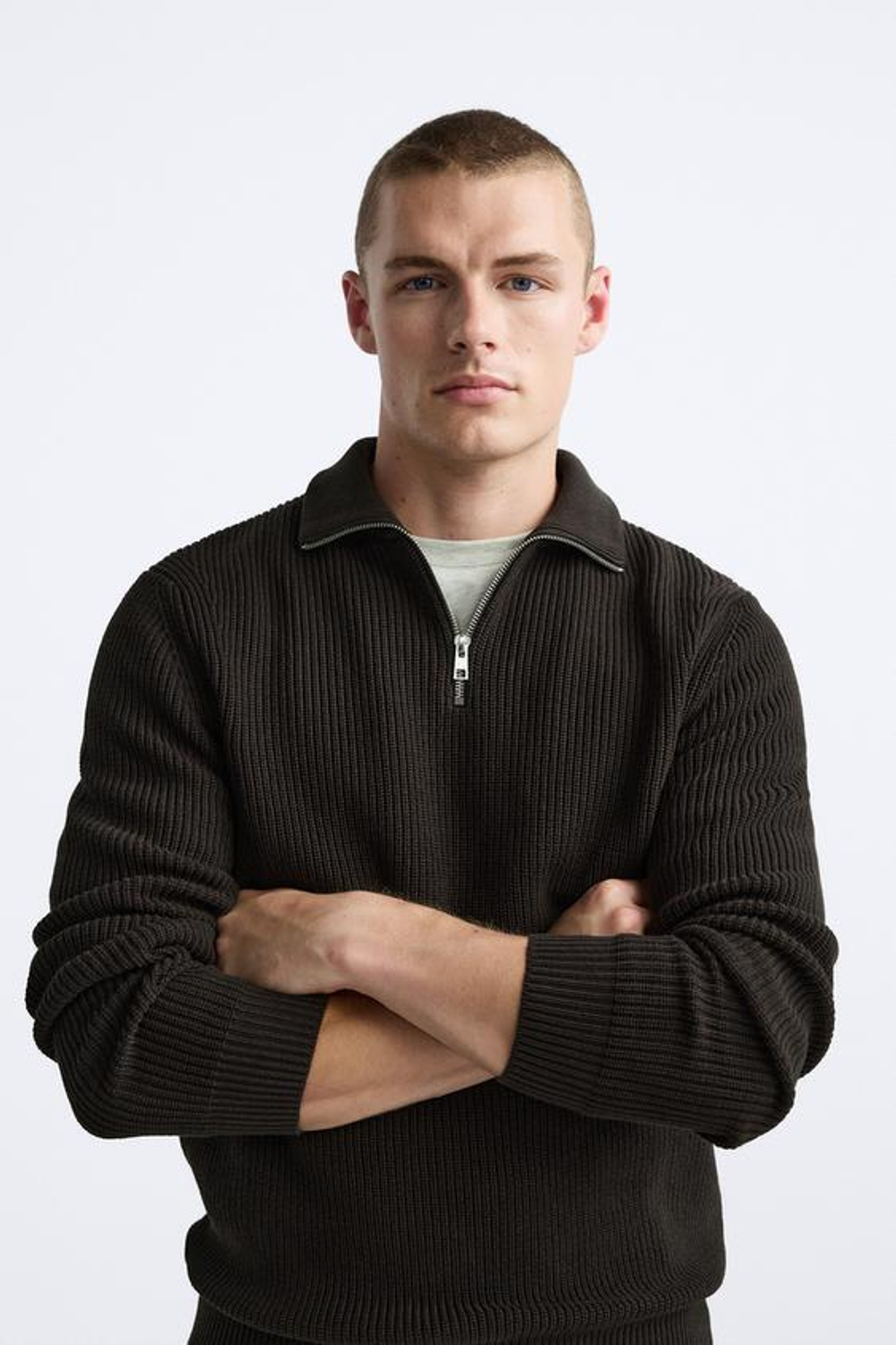 ZARA СВИТЕР С КОРОТКОЙ ЗАСТЕЖКОЙ-МОЛНИЕЙ, КОРИЧНЕВЫЙ