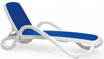 Шезлонг-лежак пластиковый Alfa