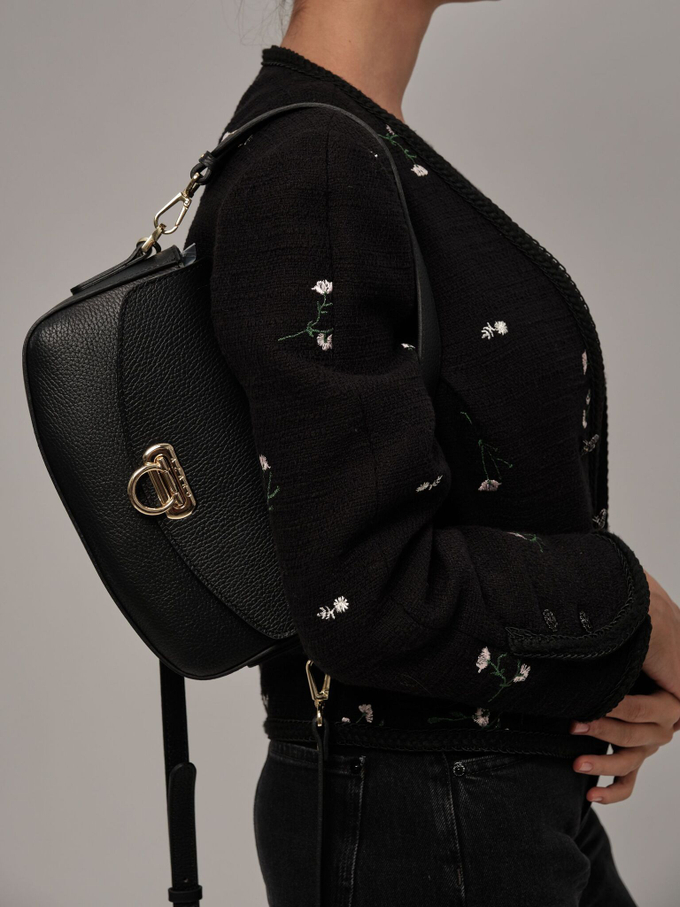 Сумка кожаная на плечо багет черная