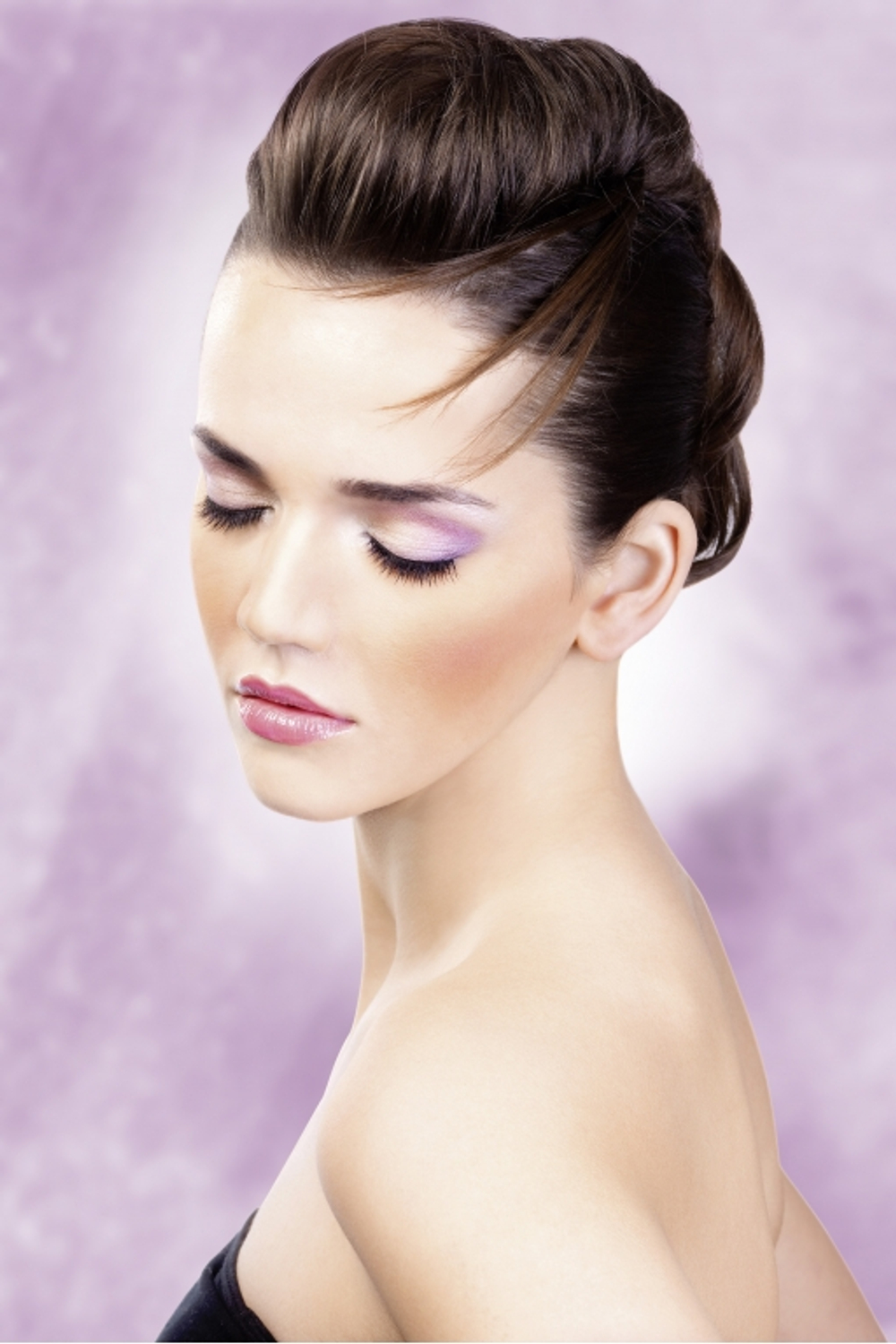 Черные накладные ресницы, удлиненные с внешнего края Deluxe (Цвет: черный)