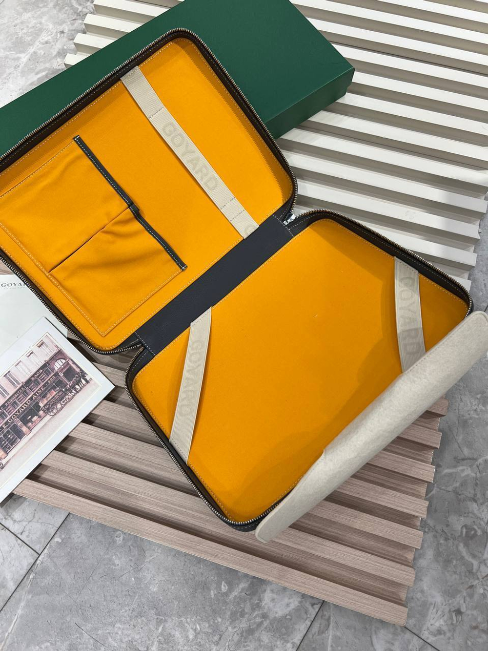 Папка Goyard