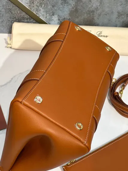 Сумка Loro Piana Loom L25 из гладкой кожи