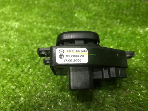 Кнопка регулировки зеркал Mazda 3 BK (2003-2009)