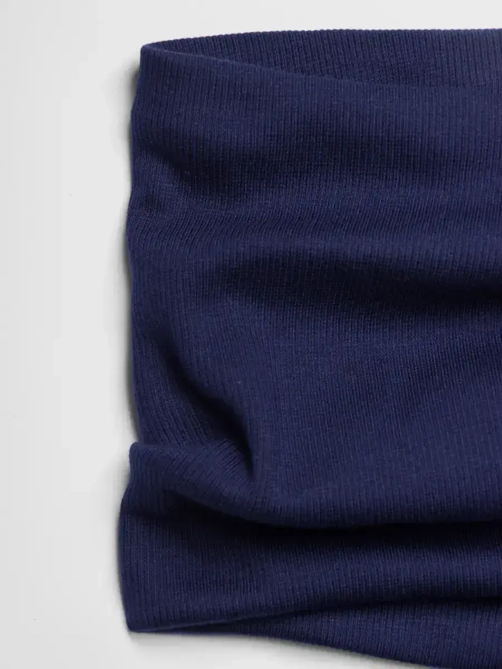 Шапка для мальчика осенняя со снудом