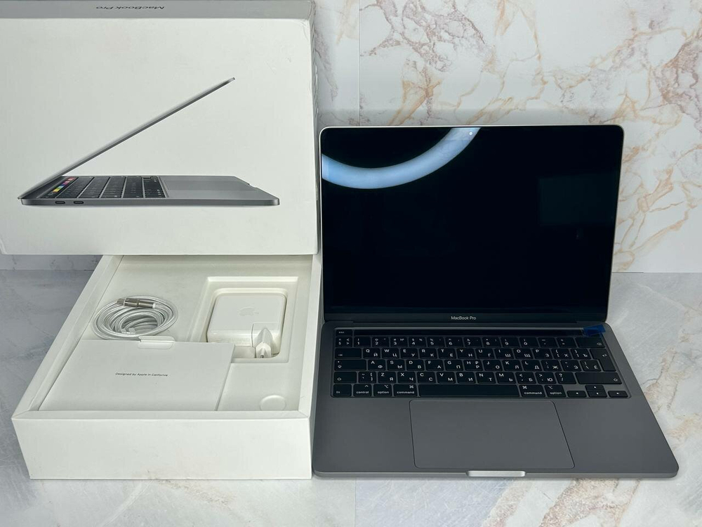 Ноутбук Apple Macbook PRO 13 A2251. Конфигурация: I5-1038NG7/16GB/512GB/Intel iris plus/MacOS Catalina/WQXGR