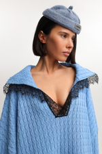 Джемпер с кружевом