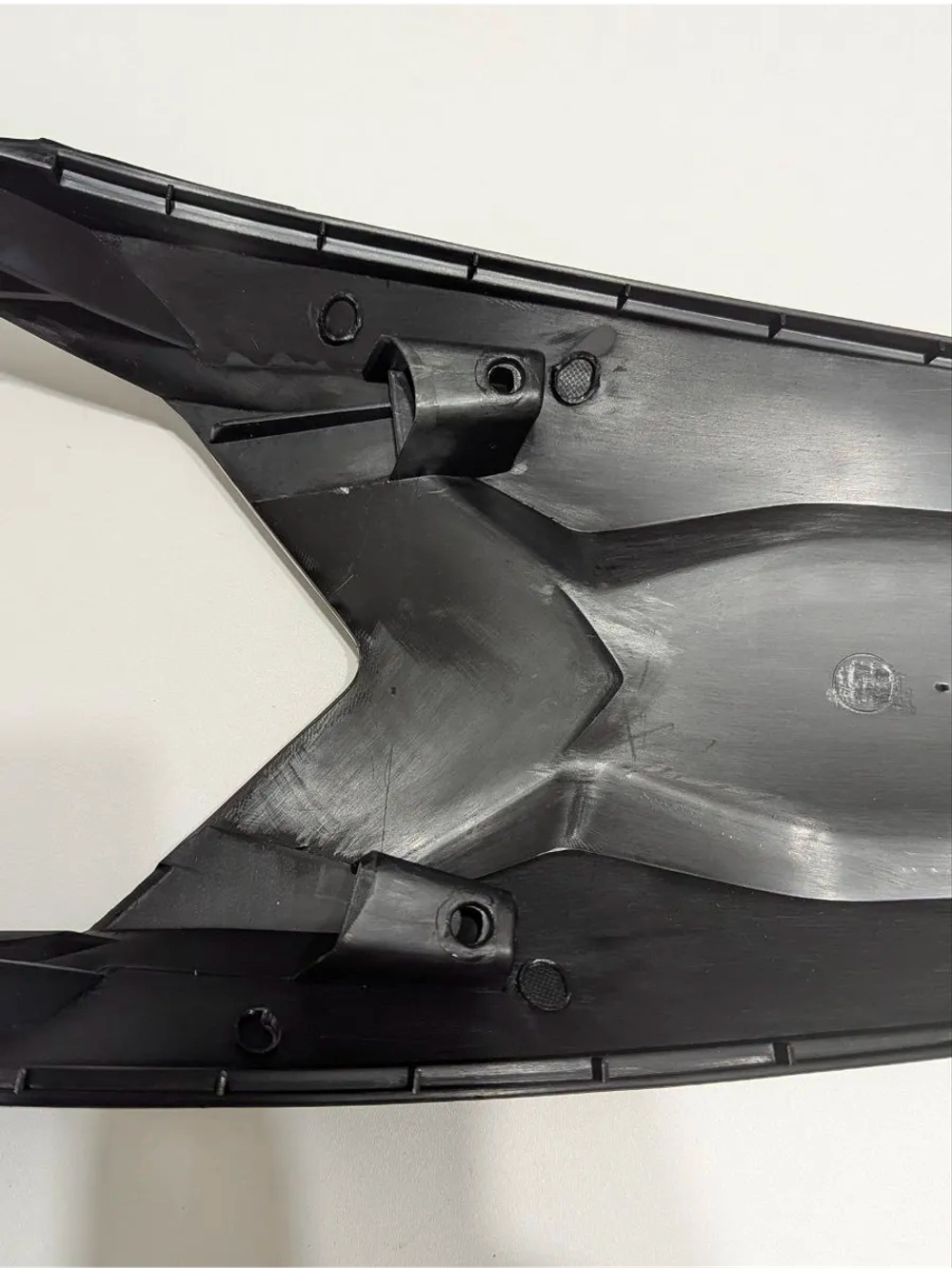 - t Заднее крыло для эндуро и кроссовых мотоциклов черное