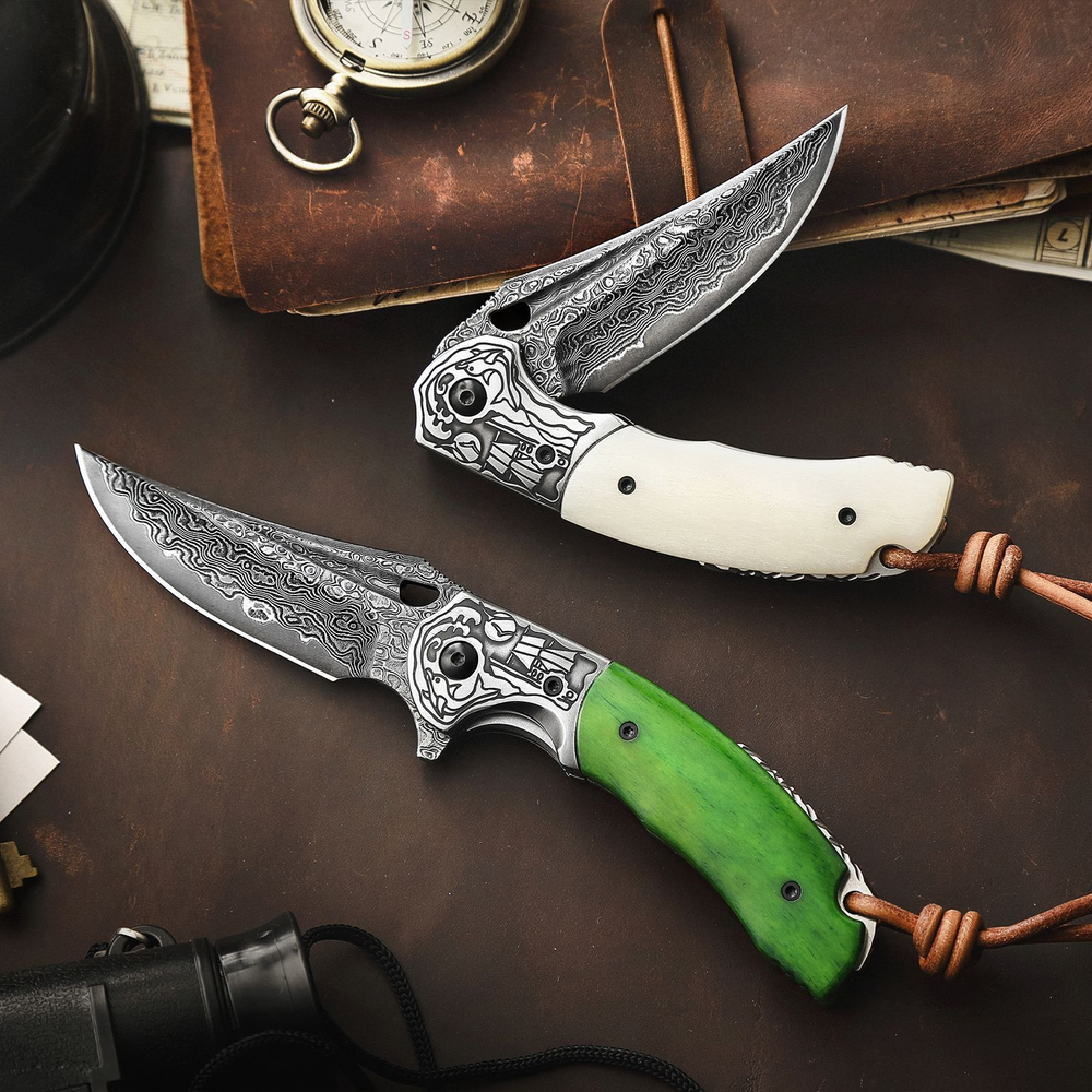 Складной туристический нож TRIVISA Puppis-02W клинок 67 Layers Damascus рукоять сталь и кость (белый)