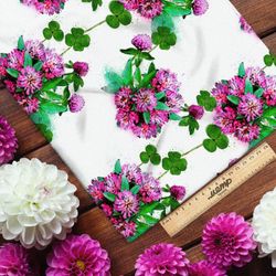 Ткань сатин клевер на белом