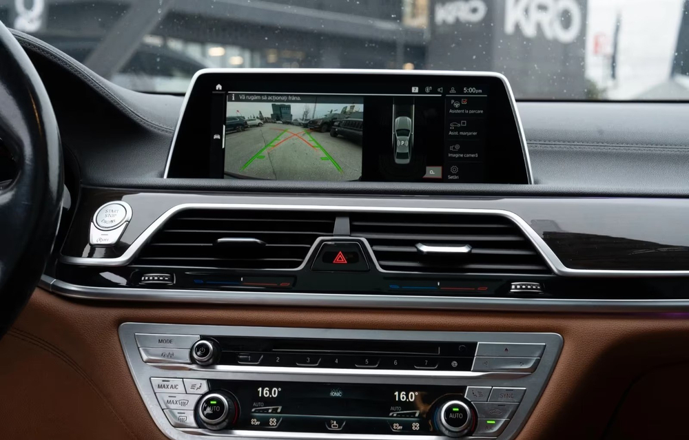 BMW 730