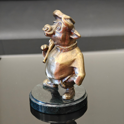 Бронзовая статуэтка "Бык с дубиной"