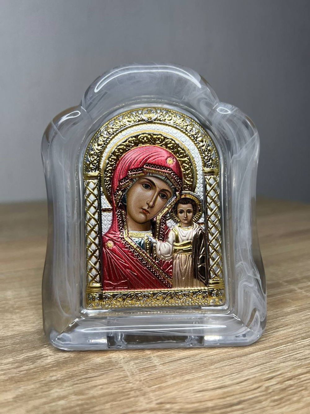 Казанская, икона арочная, белое муранское стекло, эмаль 86х112