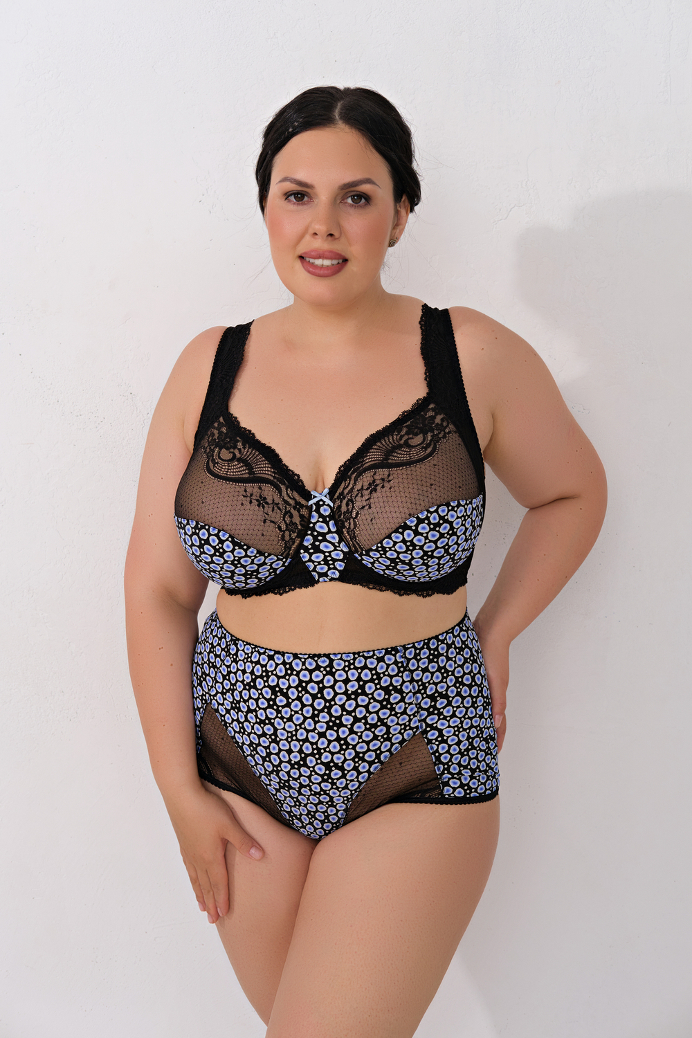 1113 бюстгальтер "Черный с синим (камешки)"