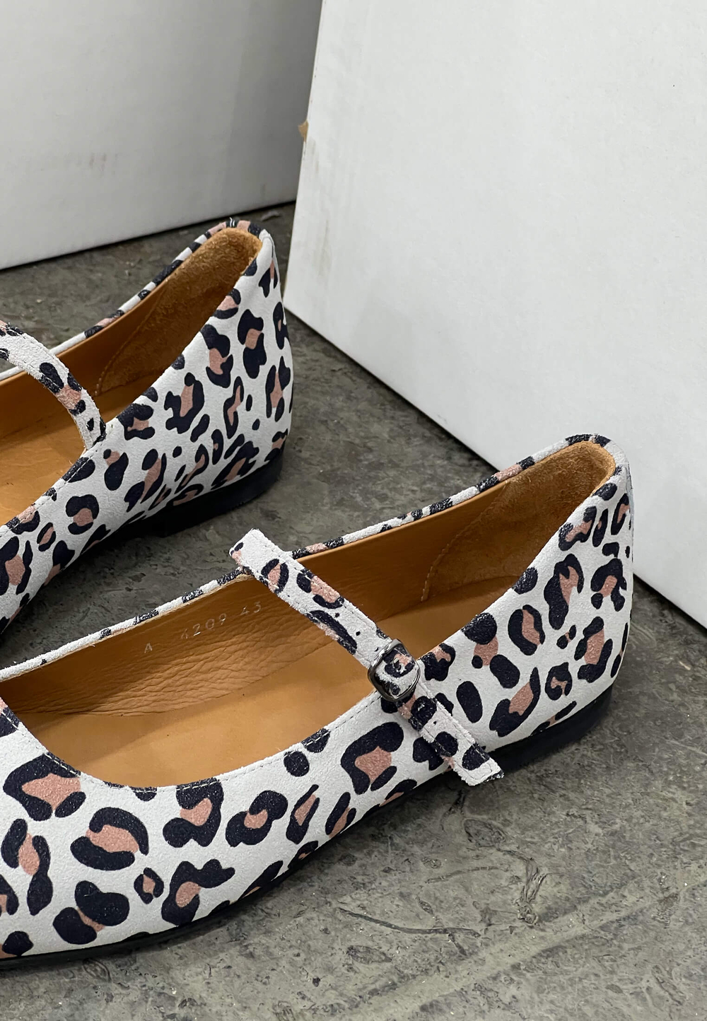 Mary Jane // Leopard // Suede