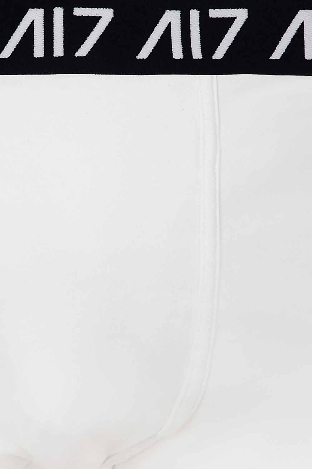 Боксеры черные и белые