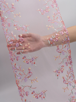 Вышивка на сетке светло-розовая с мультиколор широкое неэластичная ширина 31 см