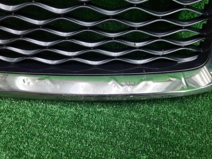 Решетка радиатора Infiniti QX50 2 (2017-н.в.)