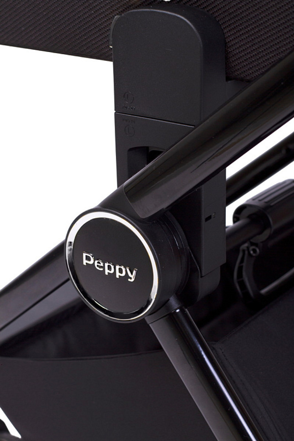 Детская коляска Peppy Monaco 3 в 1 с автокреслом Rise Brilliant black (черный), рама черный глянец