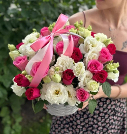 Корзина с эустомой №11