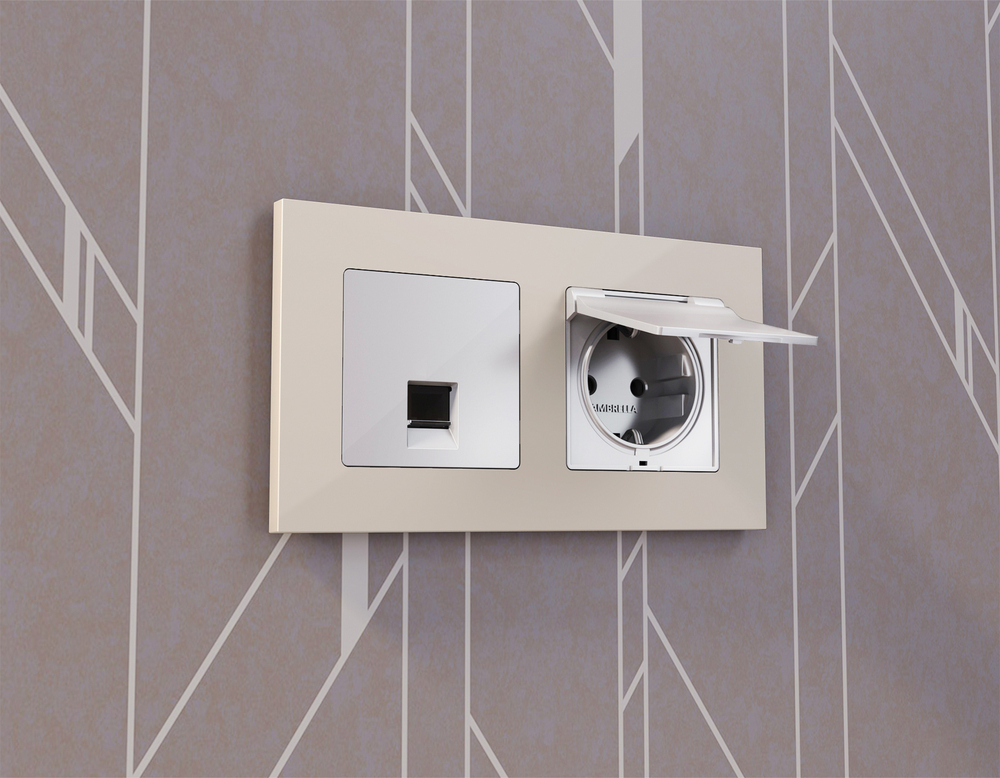 MA412030 Комплект механизма телефонной розетки ALFA Серебро глянец RJ-11(4P4C) с шторкой QUANT (AP4120, VM190)