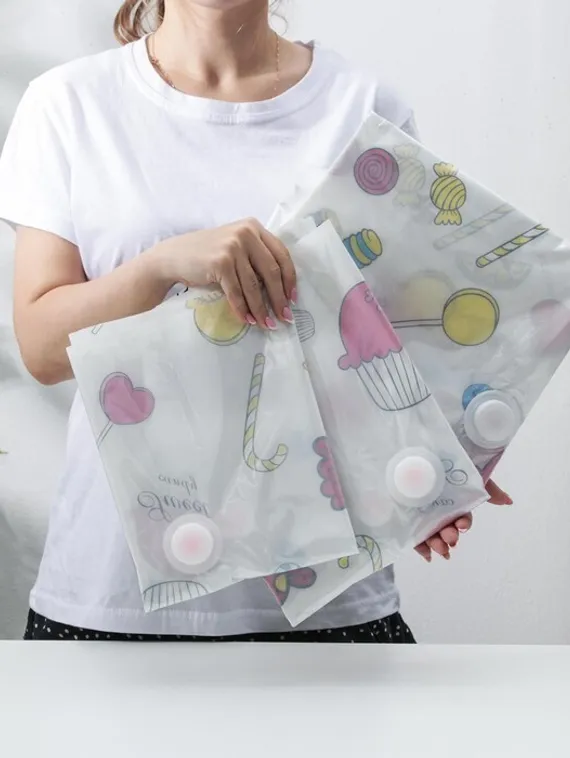 Набор вакуумных пакетов для хранения: 2 шт - 50×70 см, 2 шт - 60×80 см, 2 шт - 80×100 см, насос