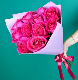 Bouquet of 11 Ecuadorian roses Pink Floyd