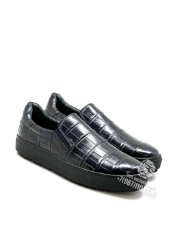 Слипоны из кожи крокодила Zilli