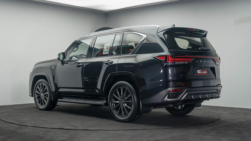 Lexus LX 600, 2023