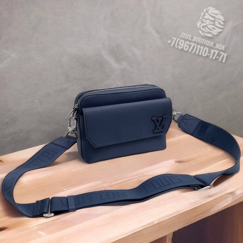Сумка через плечо/мессенджер Louis Vuitton Fastline