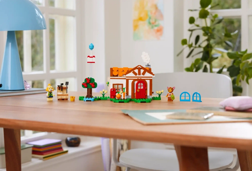 Конструктор LEGO Animal Crossing 77049 Посещение дома Изабель