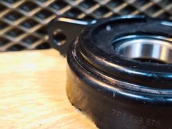 Подвесная опора карданного вала /VW /Porsche/Audi